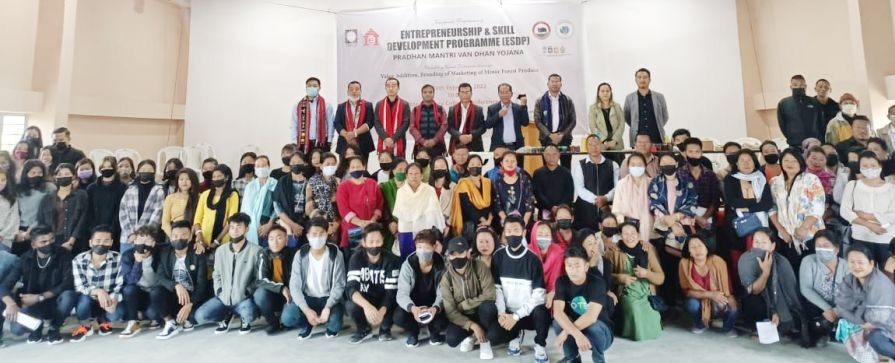 Officials of IIE and MARCOFED with the beneficiaries of Van Dhan Vikash Kendras during the inaugural of PMVDY-ESDP training in Mount Merry College, Chümoukedima on February 17.